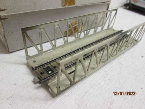 HO SCALE : MARKLIN : M TRACK : METAL TRUSS BRIDGE - BOXED
