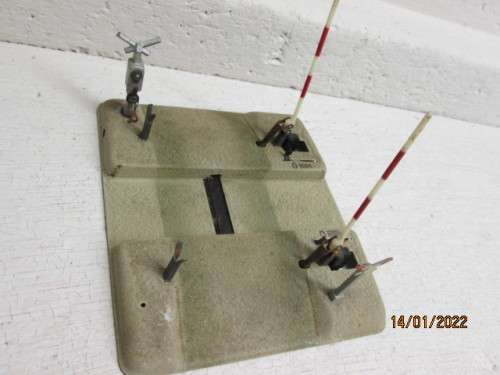 HO / OO SCALE : KIBRI : RAIL CROSSING