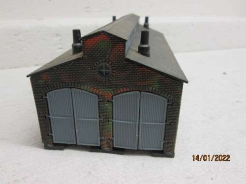 N SCALE : HELJAN : 2-BAY  ENGINE SHED