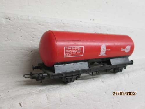 HO SCALE : LIMA : ESSO RED TANKER