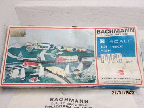 N SCALE : BACHMANN : 31 PIECE PIER SET - BOXED