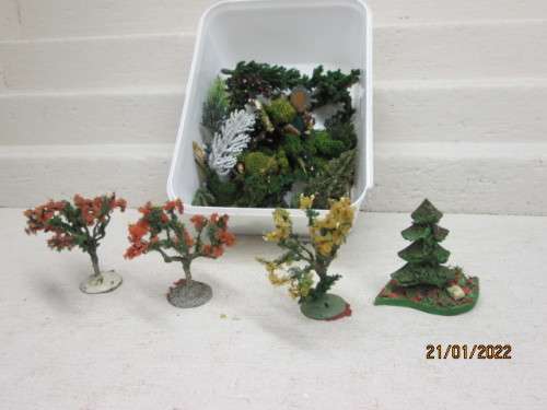 HO SCALE : TREES - 2 LITRE CONTAINER