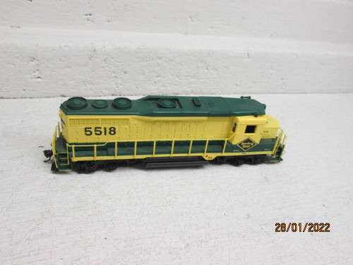 HO SCALE BACHMANN : GP30 - READING LINES - DIESEL LOCOMOTIVE - DCC