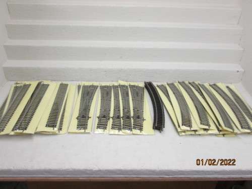 HO / OO SCALE: TRACK - X46 PIECES - BOXED