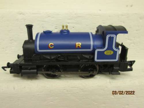 OO SCALE: HORNBY : CALEDONIAN RAILWAYS 0-4-0 STEAM LOCOMOTIVE - BOXED