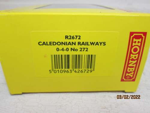 OO SCALE: HORNBY : CALEDONIAN RAILWAYS 0-4-0 STEAM LOCOMOTIVE - BOXED