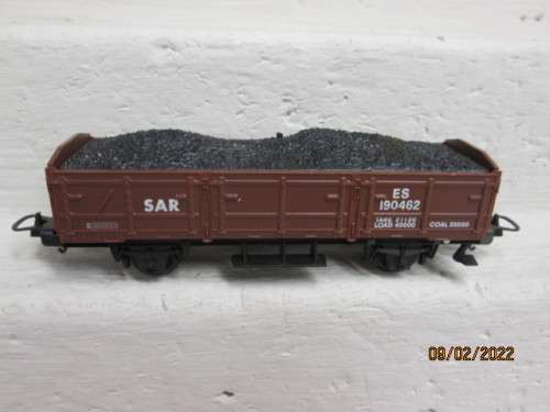 HO SCALE : LIMA : SAR ES WAGON WITH COAL LOAD - BOXED