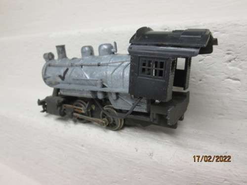 HO SCALE : ROUNDHOUSE : 0-4-0 STEAM LOCOMOTIVE