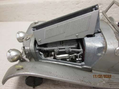 DIE CAST : 1:18 SCALE : BBURGO : 1937 JAGUAR SS-100