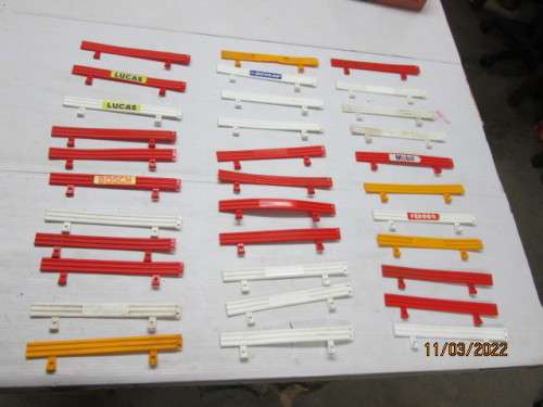 SCALEXTRIC BARRIERS - X33 PIECES
