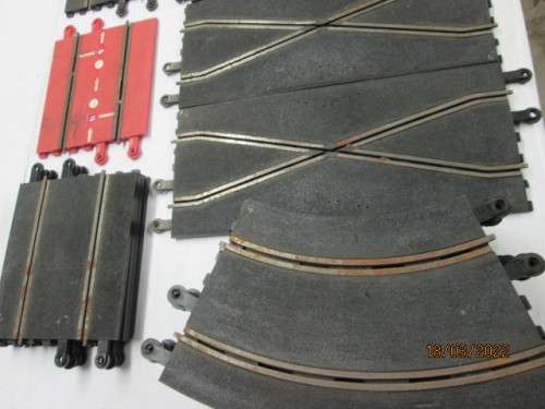 1:32 SCALE : SCALEXTRIC TRACK - X35