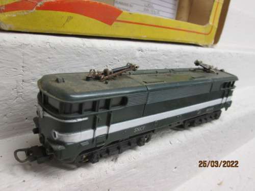 HO SCALE : LIMA : SNCF ELECTRIC LOCOMOTIVE - BOXED
