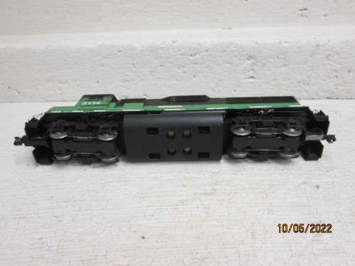 HO SCALE : ATHEARN : G950 - BURLINGTON NORTHERN - DIESEL LOCOMOTIVE - BOXED
