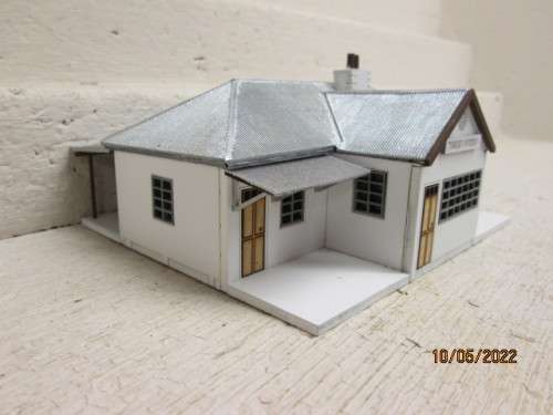 HO SCALE : SAR : 3 SISTERS STATION BUILDING