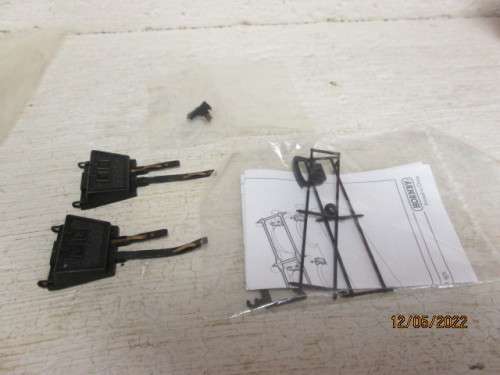 OO SCALE : HORNBY TRACK POWER CONNECTION - X2