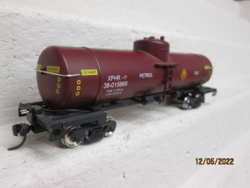 HO SCALE : FRATESCHI SAR : XPHR BROWN PETROL TANKER