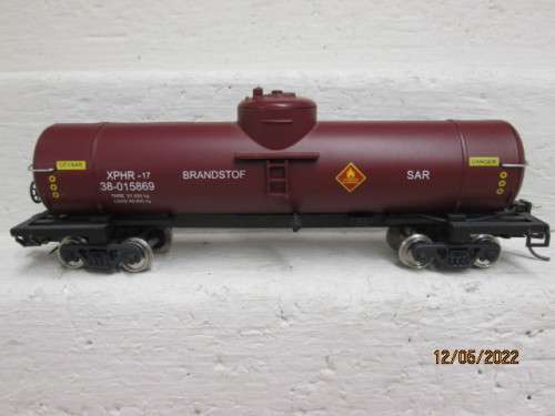 HO SCALE : FRATESCHI SAR : XPHR BROWN PETROL TANKER