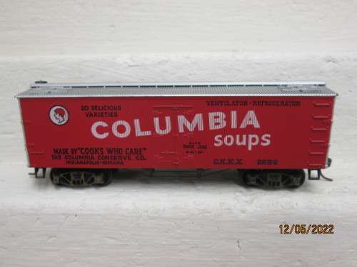 HO SCALE : ROUNDHOUSE : 36 FOOT OLD STLE COLUMBIA SOUPS BOX CAR - BOXED
