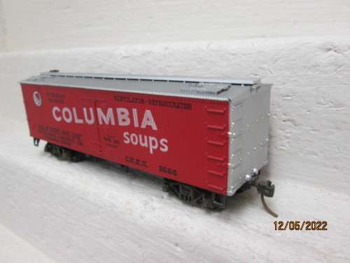 HO SCALE : ROUNDHOUSE : 36 FOOT OLD STLE COLUMBIA SOUPS BOX CAR - BOXED