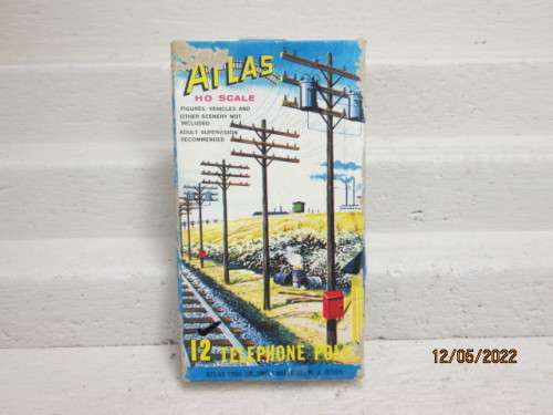 HO SCALE : ATLAS : TELEPHONE POLES - X12 - BOXED