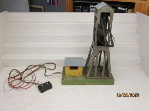 S SCALE : AMERICAN FLYER: AUTOMATIC COAL LOADER