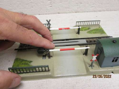 HO SCALE : MARKLIN : M-TRACK - RAILCROSSING - BOXED