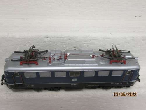 HO SCALE : MARKLIN : BLUE DB ELECTRIC LOCOMOTIVE  - BOXED