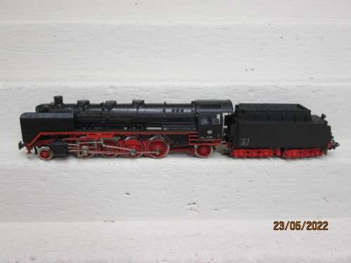 HO SCALE : MARKLIN : DB 2-8-2 STEAM LOCOMOTIVE - BOXED