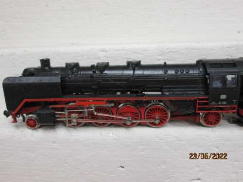 HO SCALE : MARKLIN : DB 2-8-2 STEAM LOCOMOTIVE - BOXED