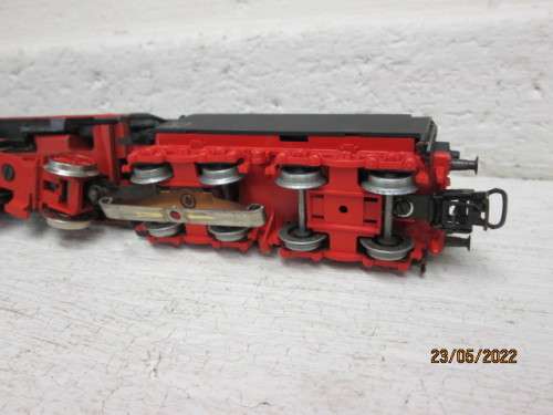 HO SCALE : MARKLIN : DB 2-8-2 STEAM LOCOMOTIVE - BOXED