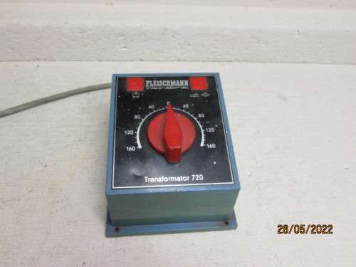 HO SCALE : FLEISCHMANN : CONTROLLER / TRANSFORMER