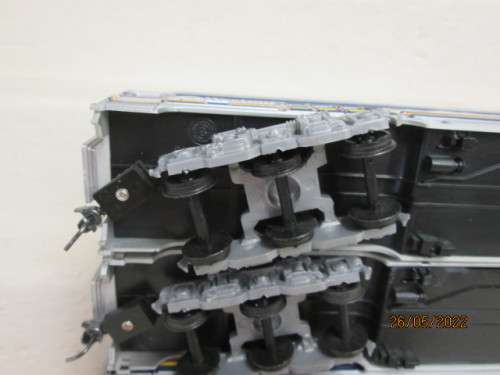 HO SCALE : BACHMANN : McKINLEY EXPLORER DOUBLE DEKKER COACHES - X4