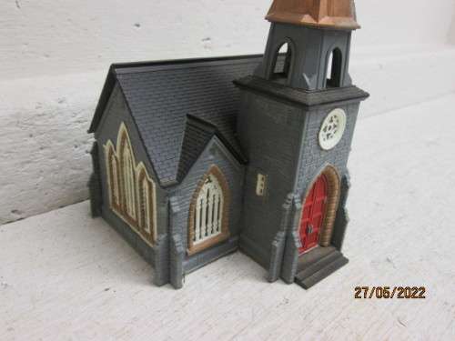 HO SCALE : BACHMANN : LARGE CHURCH