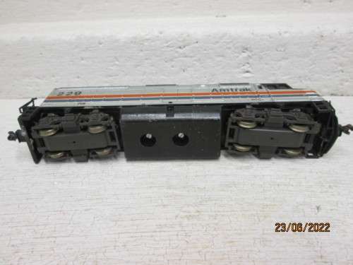 HO SCALE : ATLAS : AMTRAK FP40  DIESEL LOCOMOTIVE