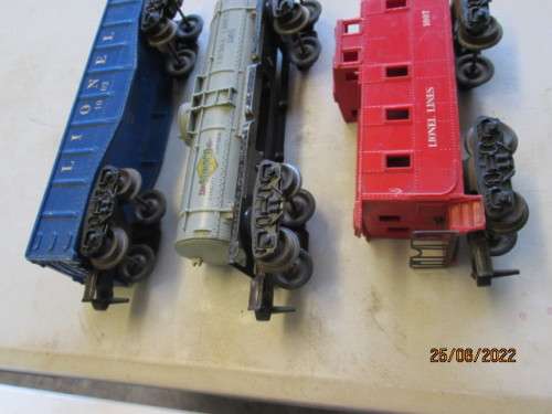 O SCALE : LIONEL : GOODS WAGONS - X3