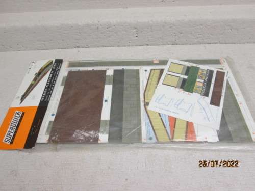 HO /OO SCALE : SUPERQUICK : STATION PLATFORM 24` LONG - KIT