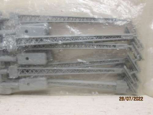 HO SCALE : HELJAN : STATIC STATION PLATFORM LIGHTS - X12