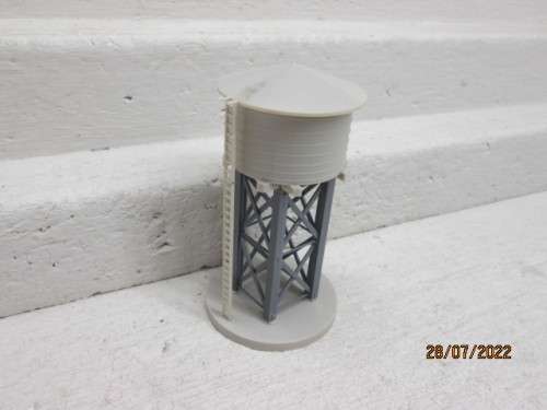 HO SCALE : WATER TOWER