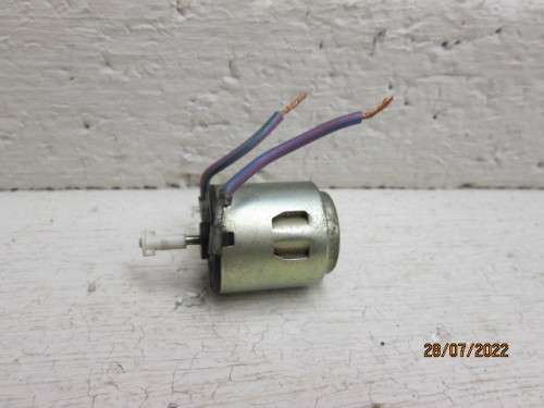 HO SCALE : 12 VOLT DC ELECTRIC MOTOR
