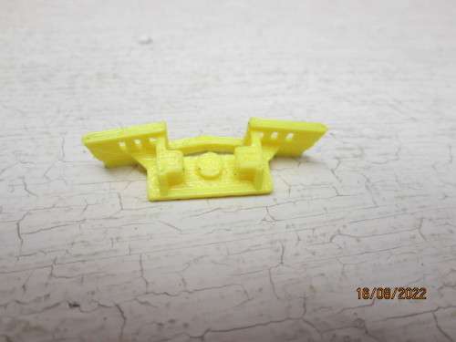 HO SCALE :  LIMA SAR : 5E ELECTRIC LOCO - REPLACEMENT YELLOW COW-CATCHER