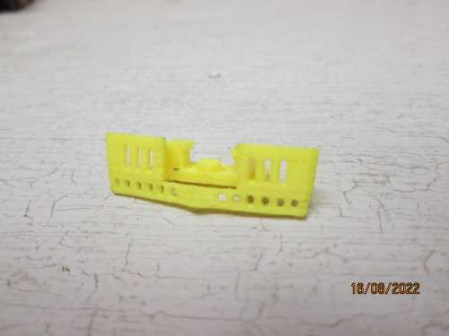 HO SCALE :  LIMA SAR : 5E ELECTRIC LOCO - REPLACEMENT YELLOW COW-CATCHER