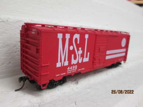 HO SCALE : ACCURAIL : 41 FOOT M.StL BOX CAR