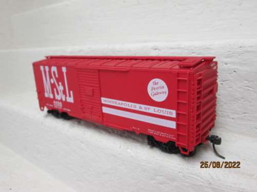 HO SCALE : ACCURAIL : 41 FOOT M.StL BOX CAR