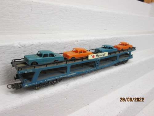 HO SCALE : LIMA : MOTORAIL : BLUE CAR CARRIER - WITH X4 MERCEDES CARS