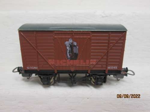 HO SCALE : LIMA : SHORT MICHILAN BOX CAR