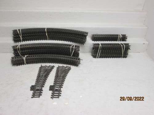 OO SCALE : TRIANG : OLD PROFILE TRACK - X39