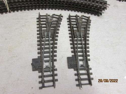 OO SCALE : TRIANG : OLD PROFILE TRACK - X39