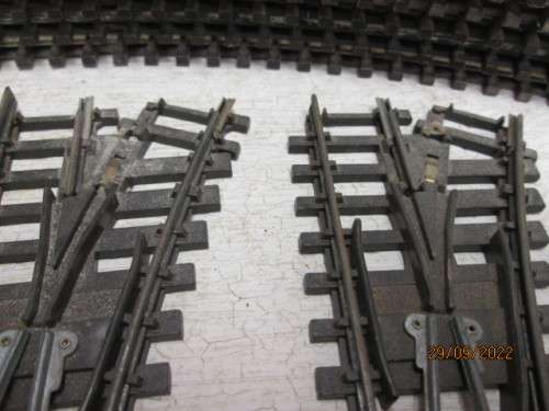 OO SCALE : TRIANG : OLD PROFILE TRACK - X39
