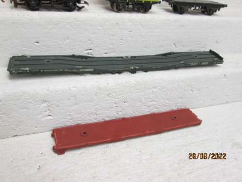 HO / OO SCALE : LIMA/HORNBY : SCRAP YARD