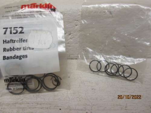 HO / OO SCALE : MARKLIN : X1 CONTAINER - WITH MARKLIN TRACTION TYRES